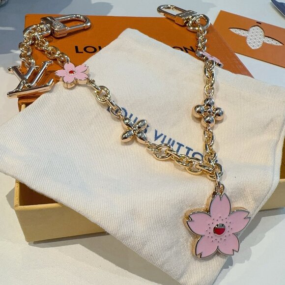Louis Vuitton LV x TM Cherry Blossom Chain Bag Charm (M02540) - Picture 3 of 5